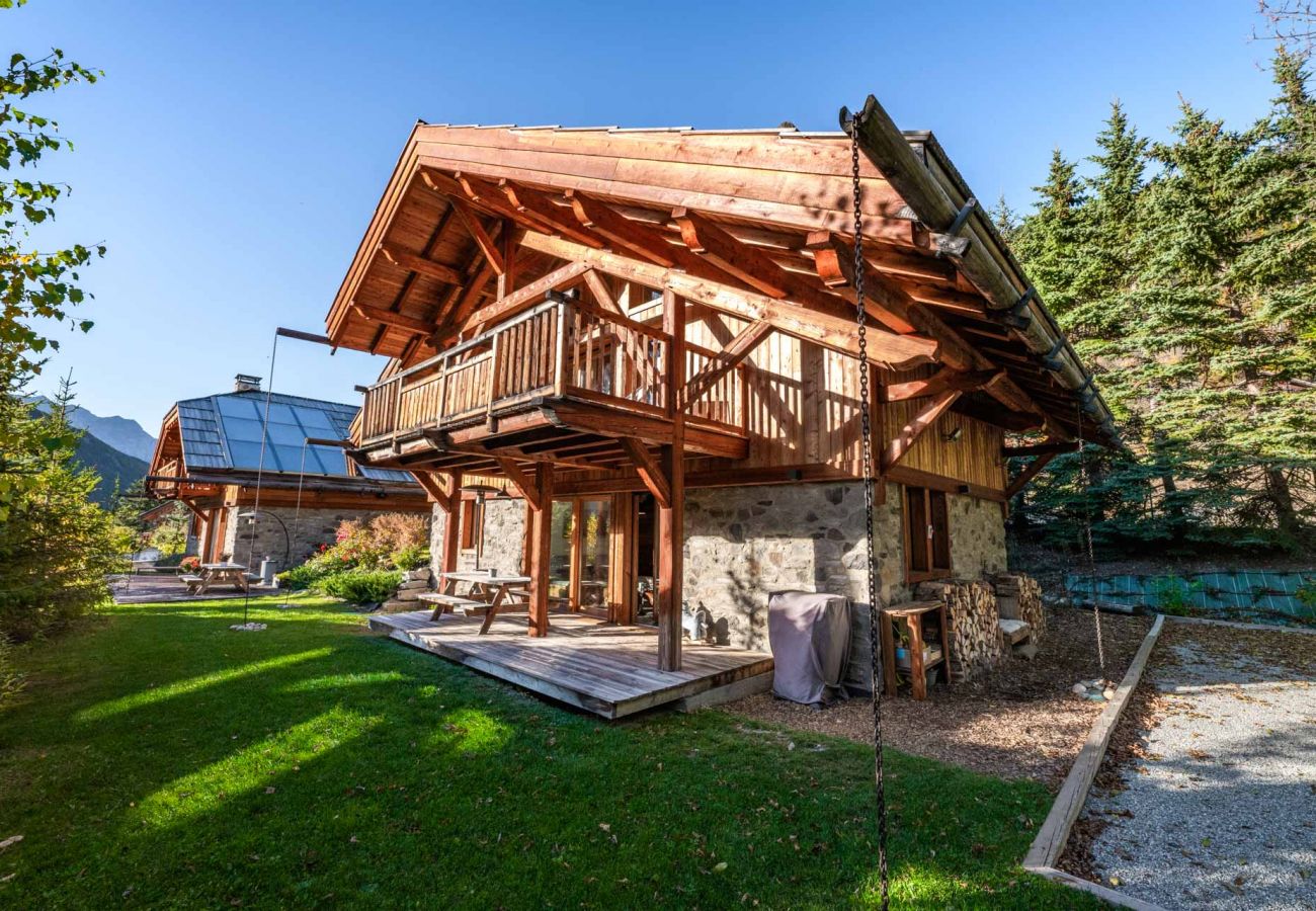 Chalet in La Salle-les-Alpes - Chalet Petit Cerf