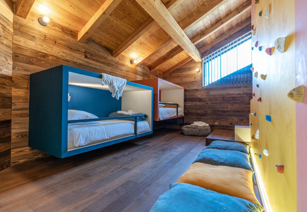 Chalet in Le Monêtier-les-Bains - Chalet Le Combeynot