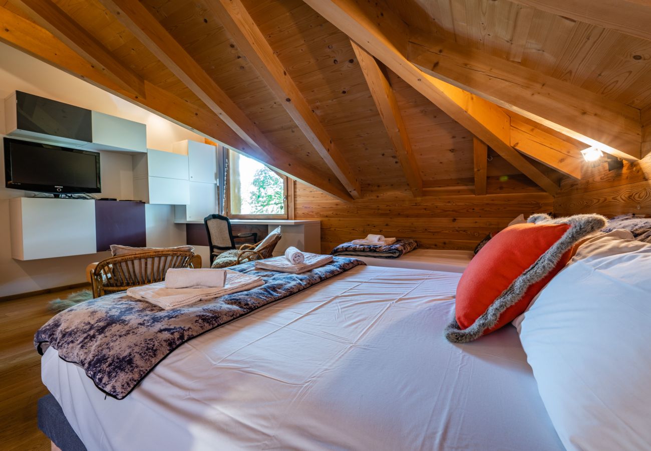 Chalet in Briançon - Chalet Flocon