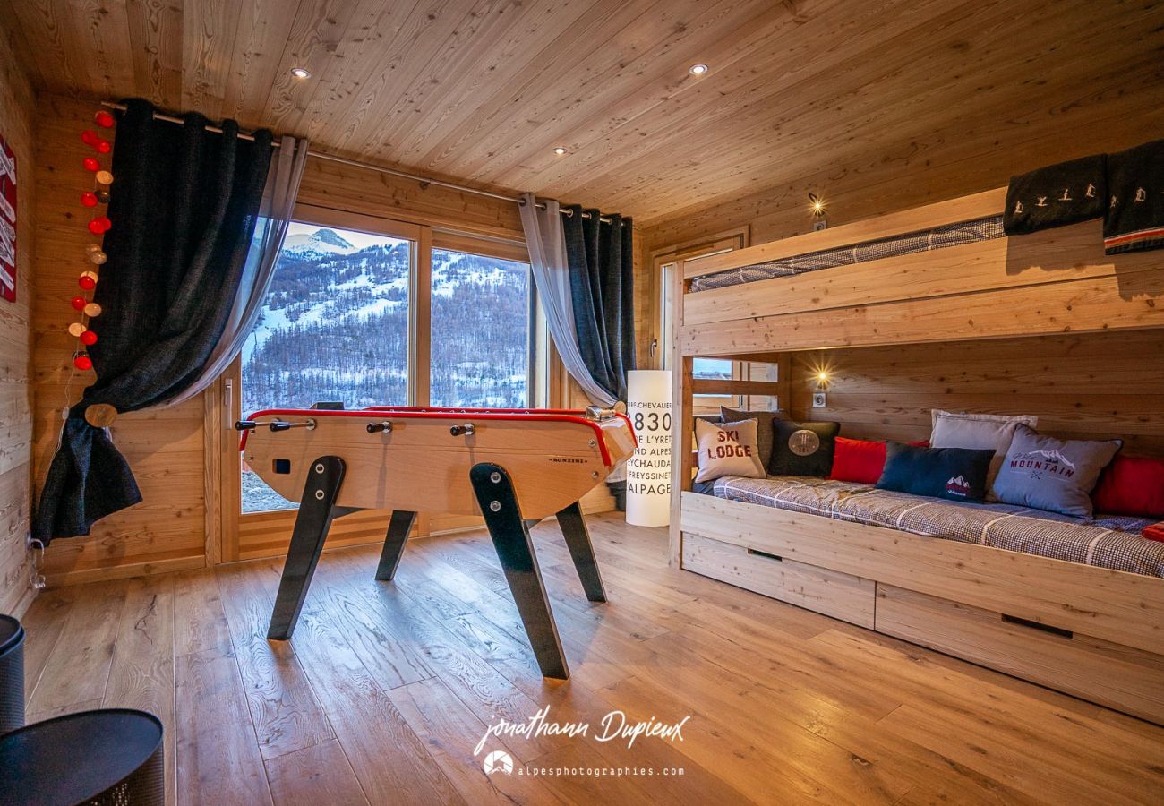 Chalet in Saint-Chaffrey - Chalet Ecrin