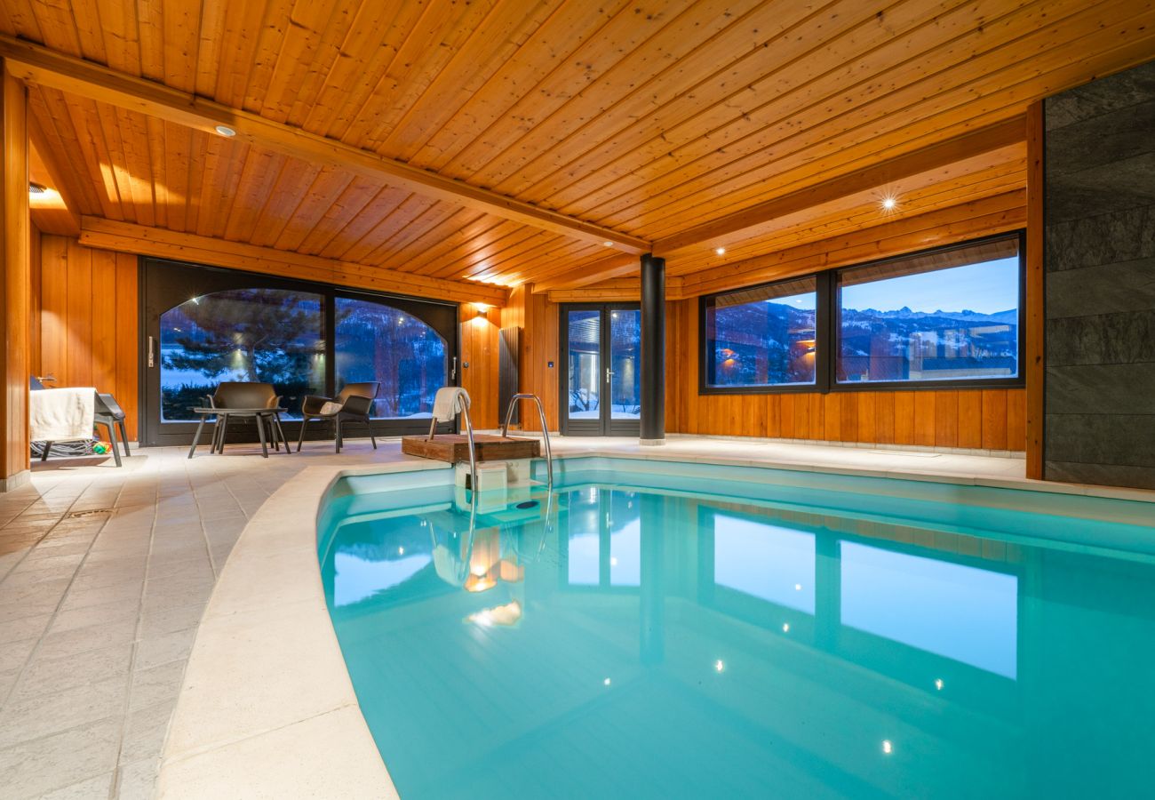 Chalet in Saint-Chaffrey - Chalet Pacha