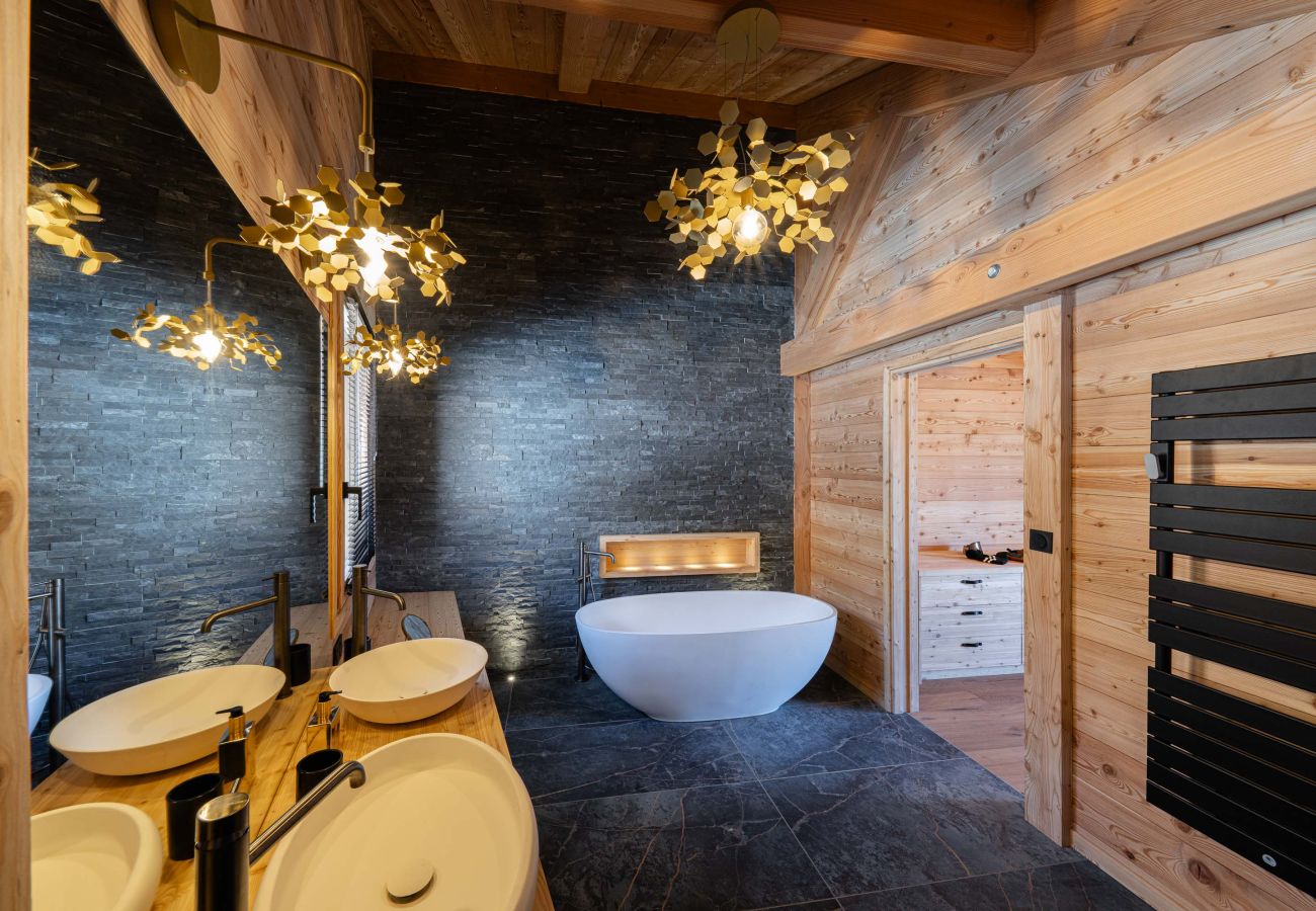 Chalet in Le Monêtier-les-Bains - Chalet Mas Monts